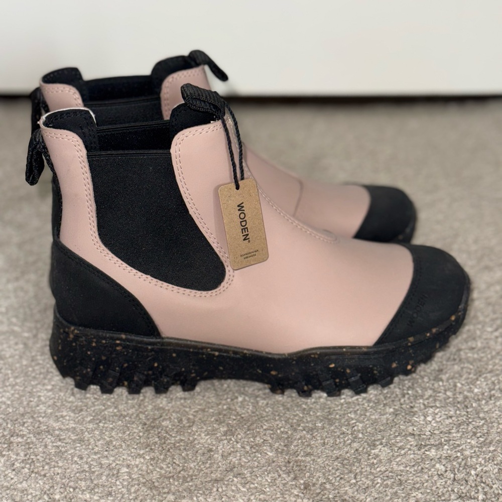 NWT Woden Women's Magda Track Waterproof Chelsea Boots - Dry Rose Pink - 6.5 - Picture 5 of 7